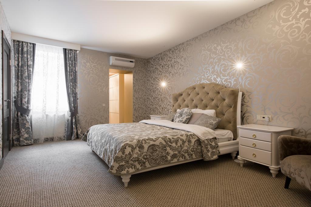 St.Roland Livu Square Apartment รีกา ภายนอก รูปภาพ