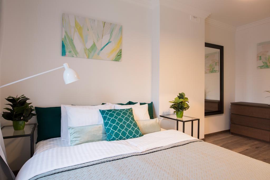 St.Roland Livu Square Apartment รีกา ภายนอก รูปภาพ